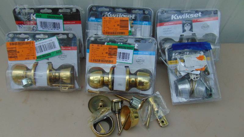 Lot of Kwikset Door Knobs