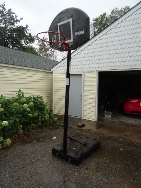 Basketball hoop