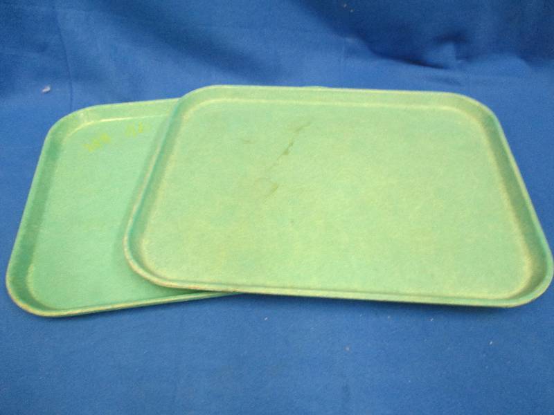 2 vintage fiberglass serving trays...