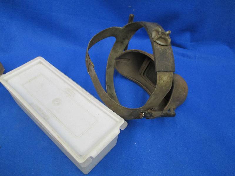 Tupperware cheese box with welding ...