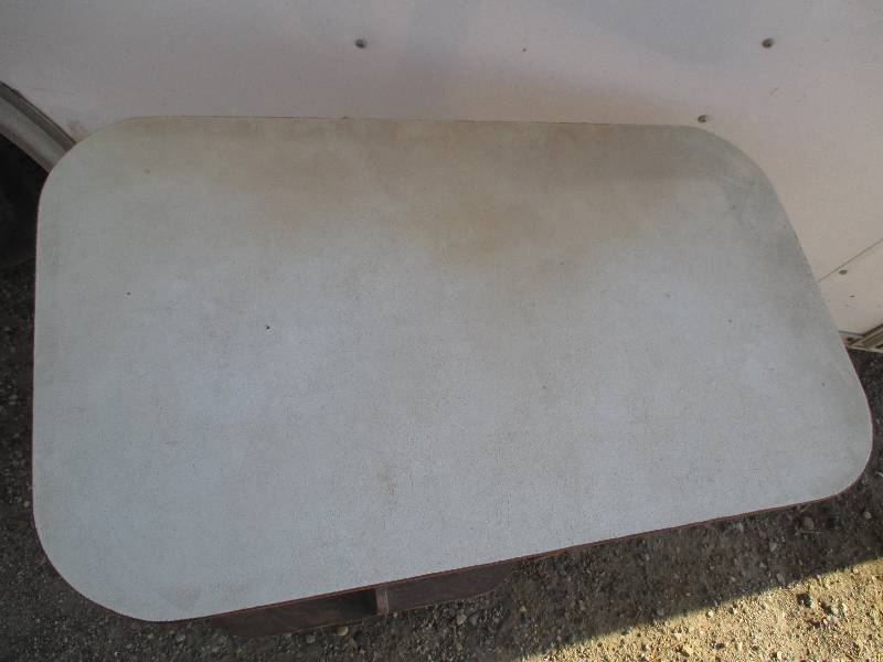 Small table or stand on wheels...