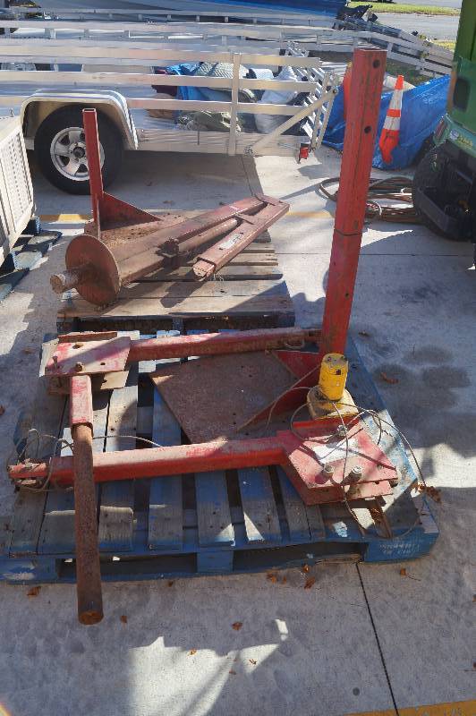 Blackhawk pickup hoist