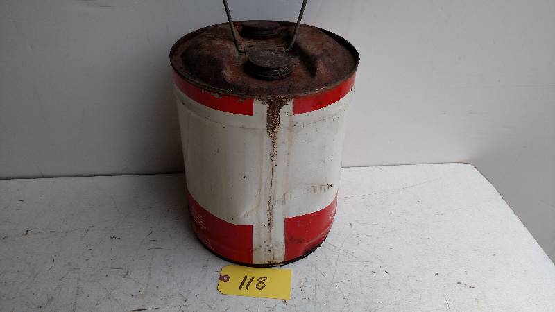 lot 118 image: American Oil Co. 5 Gallon Oil Can...