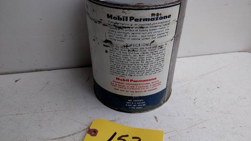 lot 152 image: Mobil Pegasus Permazon 1 Gallon Ant...