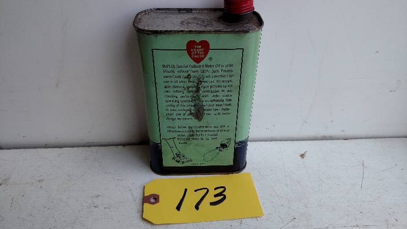 lot 173 image: Duplex Outboard Oil 1 Quart Can...