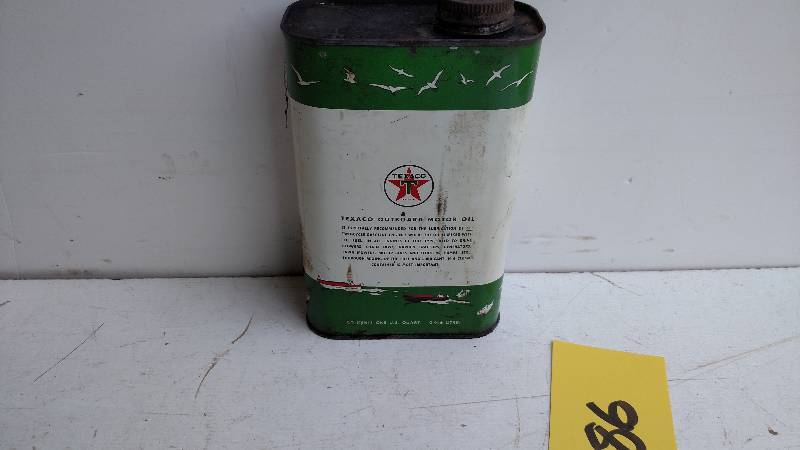 lot 186 image: Texaco Outboard Oil 1 Quart Can, Fe...