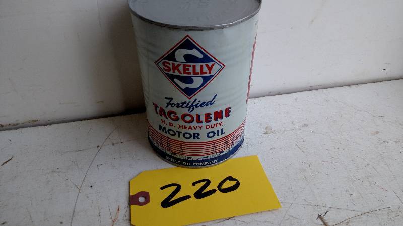 lot 220 image: Skelly Tagolene Motor Oil 1 Quart C...