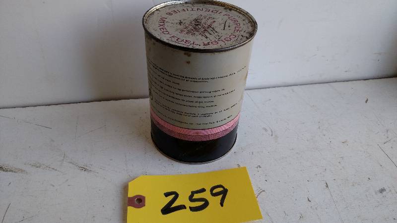 lot 259 image: Arctic Cat 201 Oil 1 Quart Can...