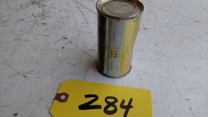 lot 284 image: Scott Outboard Oil 6 oz. Can...