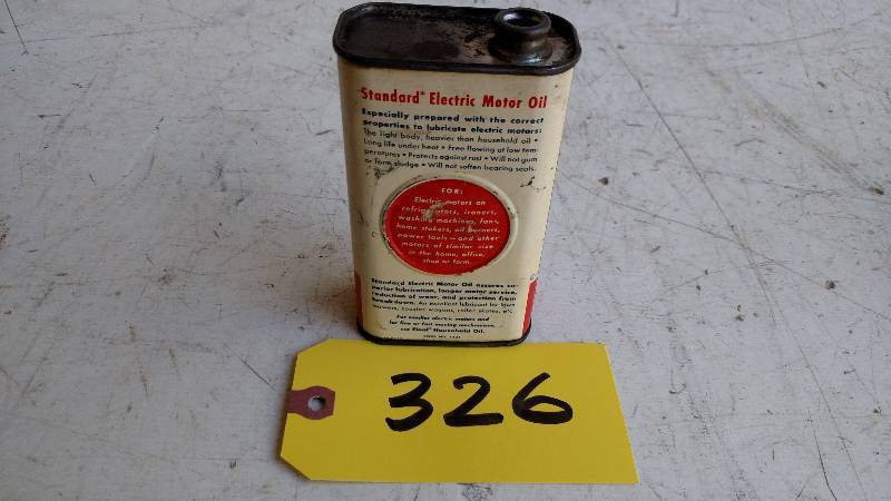 lot 326 image: Standard Oil Co. Electric Motor Oil...