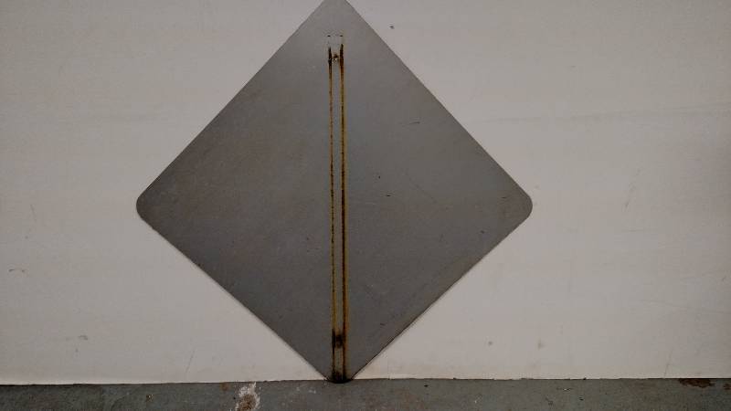 lot 48 image: Curve Arrow Aluminum Sign, 30 x 30...