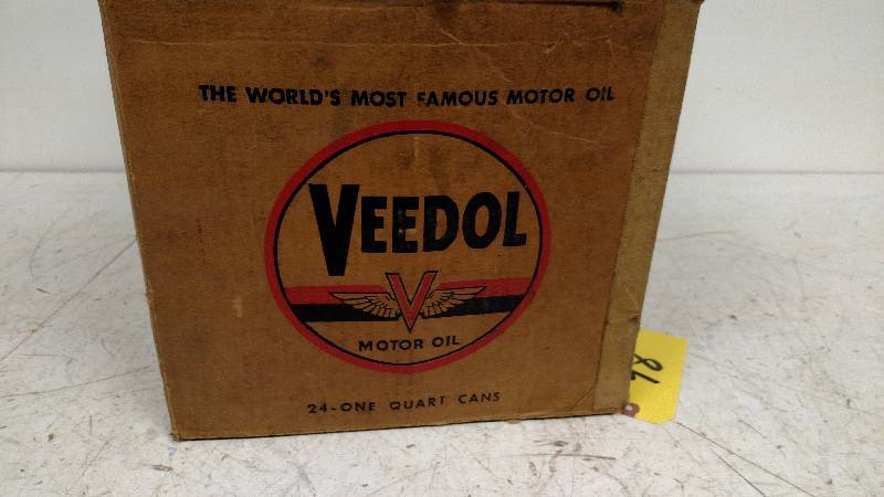 lot 98 image: Veedol Flying V Motor Oil Cardboard...