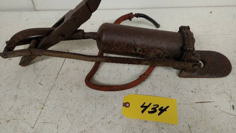 lot 434 image: W.H. Howell Vintage Air Pump...