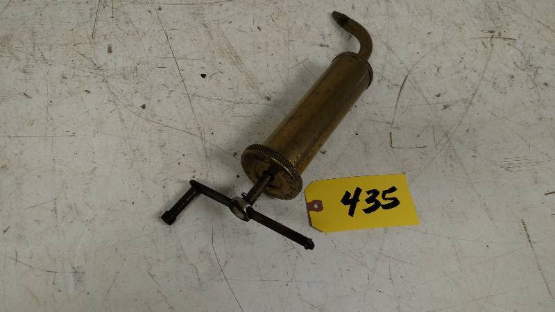 lot 435 image: S.P. Townsend Vintage Brass Oiler...