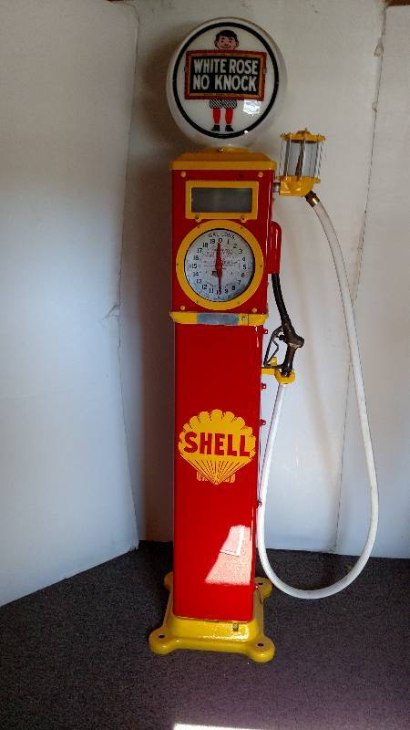 lot 1 image: Bowser Clock Face Gas Pump, Figure ...