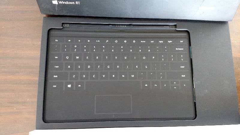 lot 246 image: Microsoft Surface, Windows RT, 32 G...