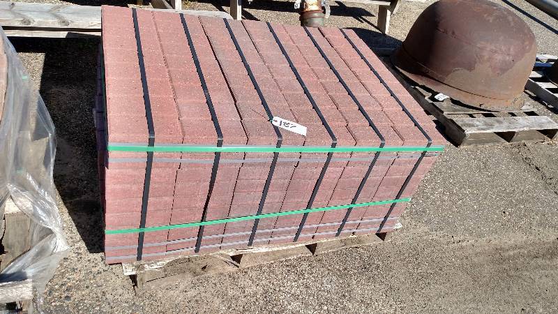 lot 187 image: Pavers...