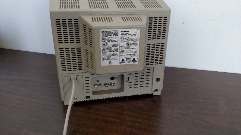 lot 281 image: Panasonic WV-CK1420A Color Monitor...