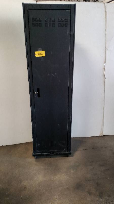 lot 292 image: Rolling Electronics Rack with Enclo...