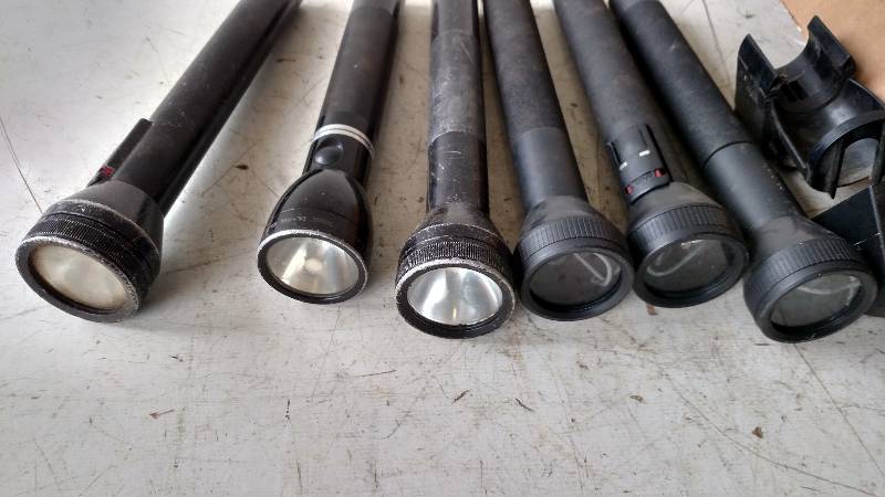 lot 109 image: Asstd Flashlights, Needs Repair...