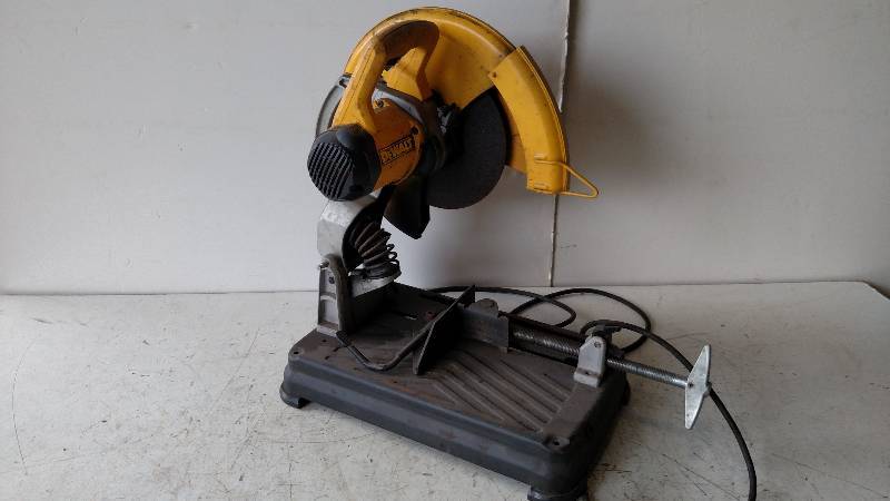 lot 117 image: Dewalt 14 Abrasive Chop Saw, Works...