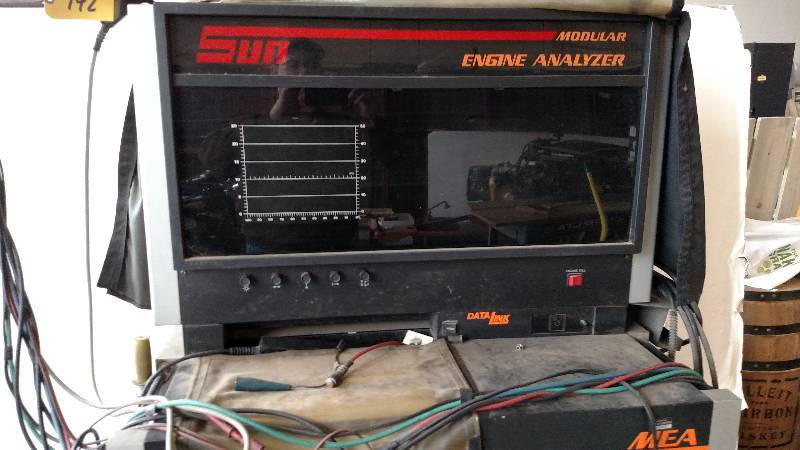 lot 142 image: Sun MEA-1500-0-4 Modular Engine Ana...