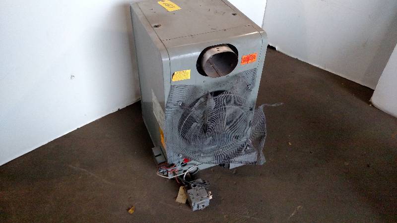 lot 157 image: Modine Model PA75AF 75000 BTU Natur...