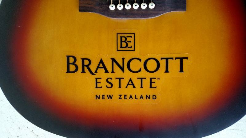 lot 47 image: Lauren Model LA125 Brancott Estate...