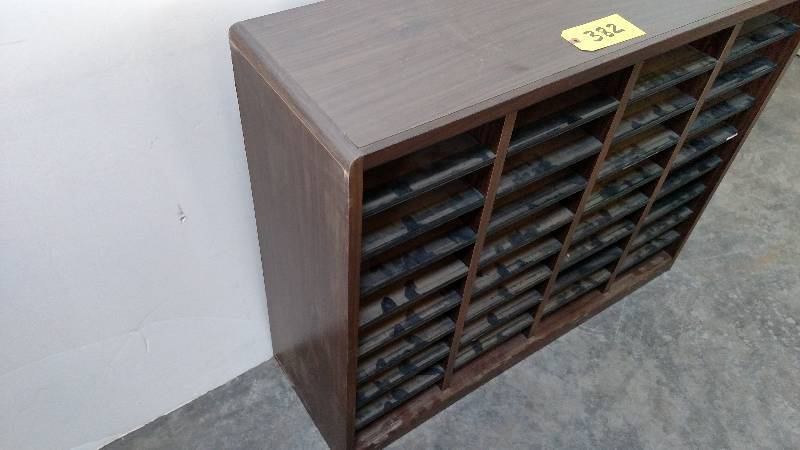 lot 382 image: Mailbox, 36 Slots, 41x13x33...