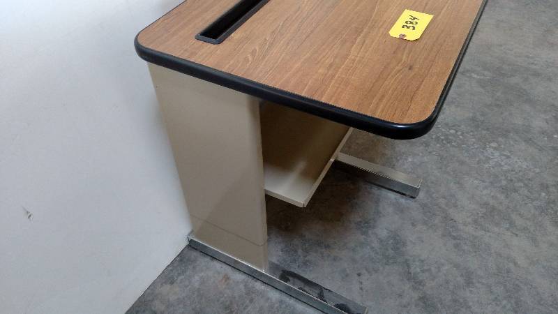 lot 384 image: Printer Stand...