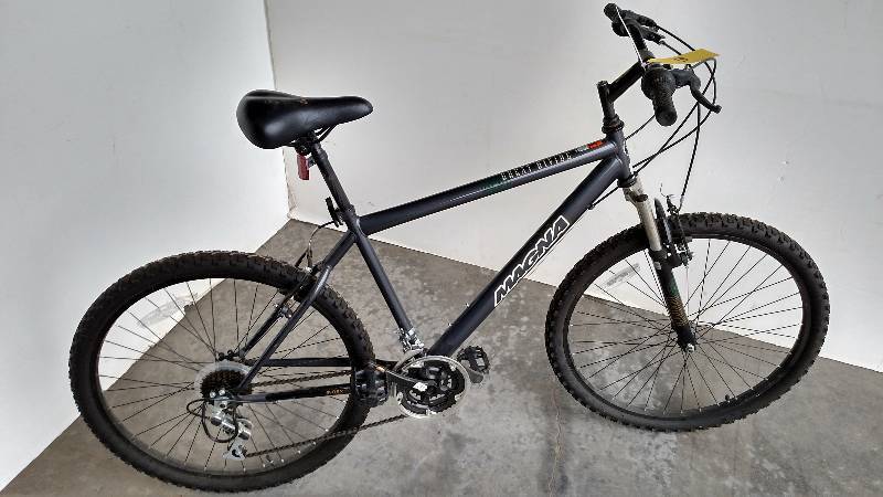Magna Great Divide 26 Bicycle, 21 ...