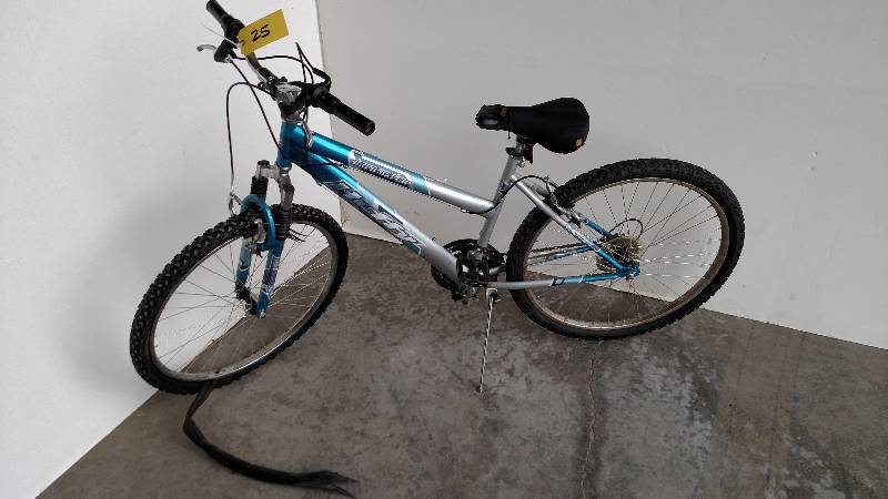 huffy stone mountain 18 speed bike for sale