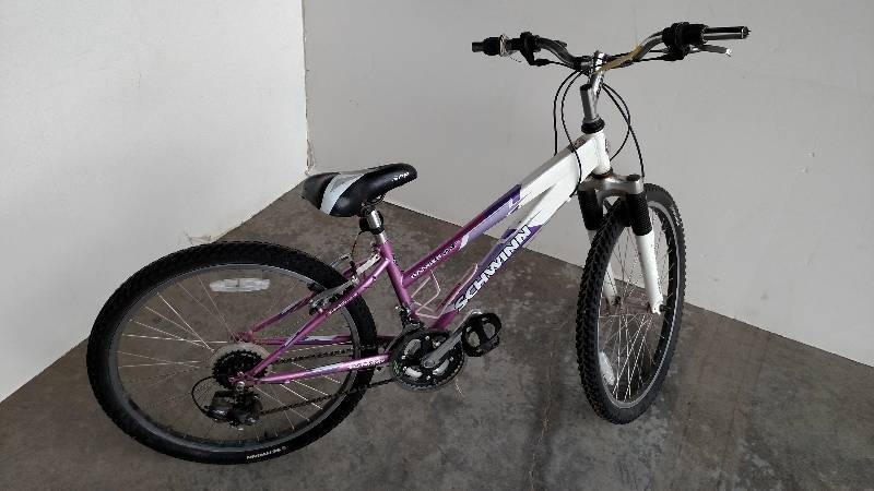 Schwinn Ranger 2.4FS 24 Bicycle, 2...