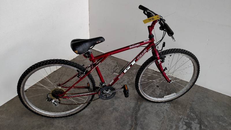 GT All Terra Talera 26 Bicycle, 21...