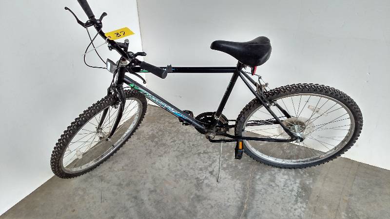magna cliffhanger bike