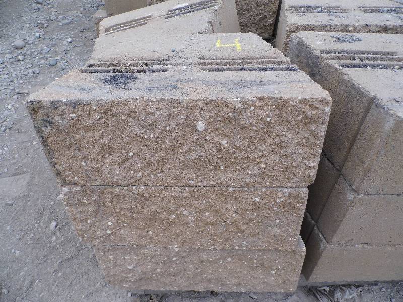 lot 4 image: Tribute October Oak Retaining Wall