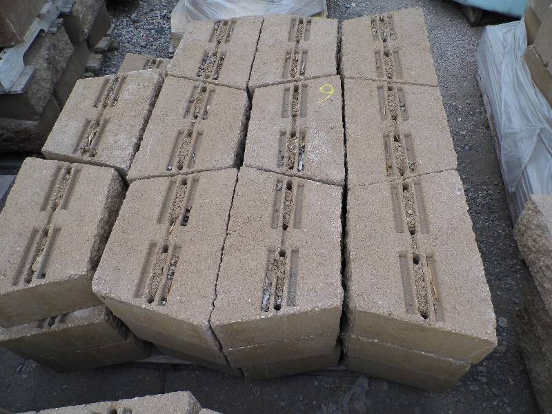 lot 6 image: Tribute October Oak Retaining Wall