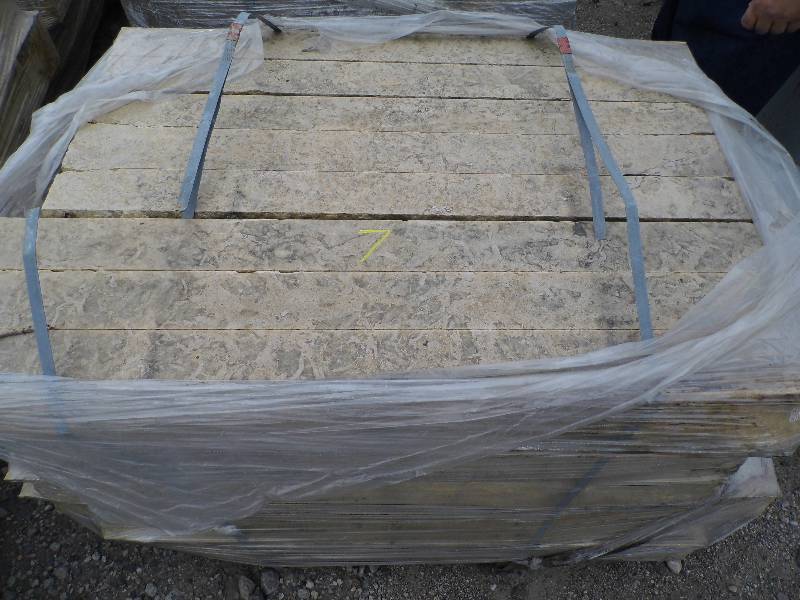 lot 7 image: Natural Stone Kasota