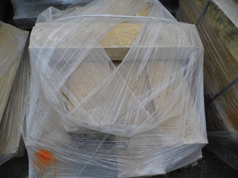 lot 13 image: Natural Stone Kasota