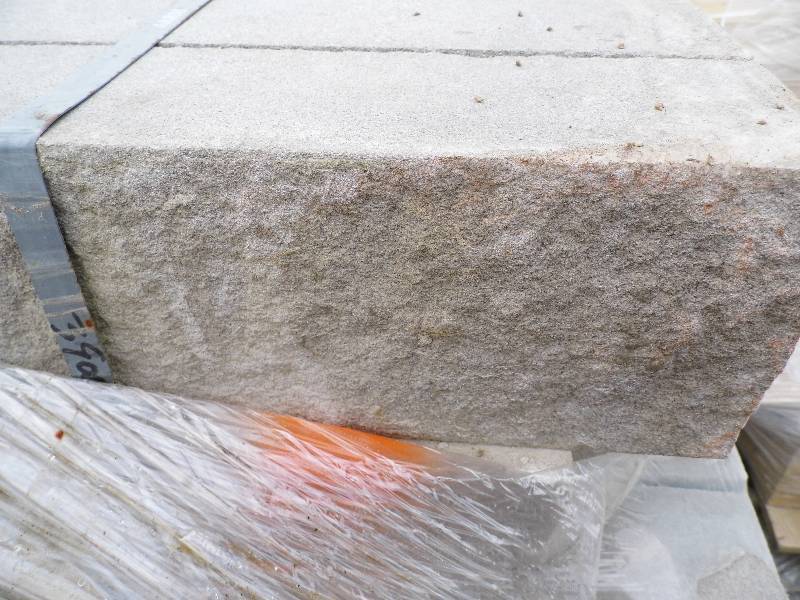 lot 18 image: Natural Stone Indiana Limestone