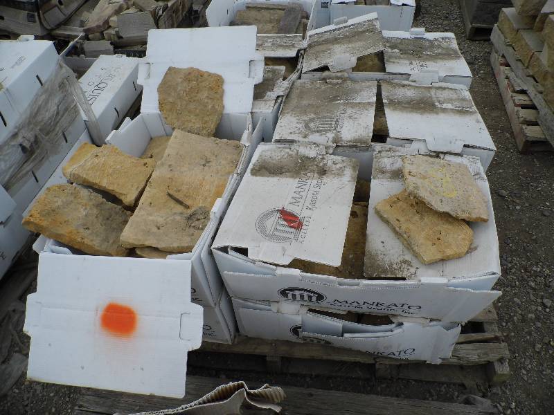 lot 60 image: Natural Thin Veneer Stone