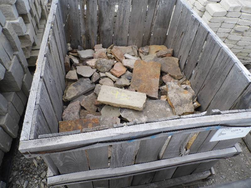 lot 95 image: Natural Stone Veneers