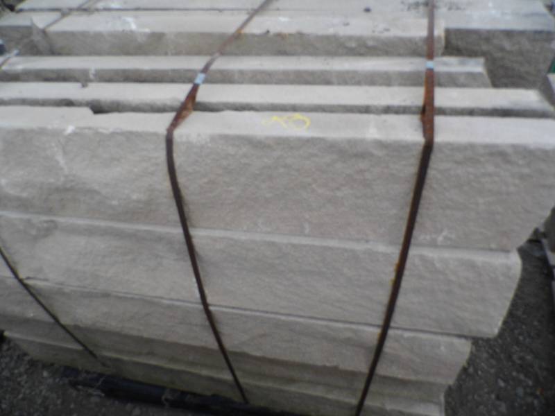 lot 98 image: Natural Indiana Limestone Wall
