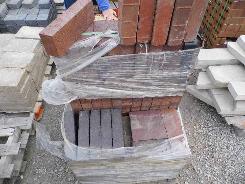 lot 111 image: Endicott Clay Pavers