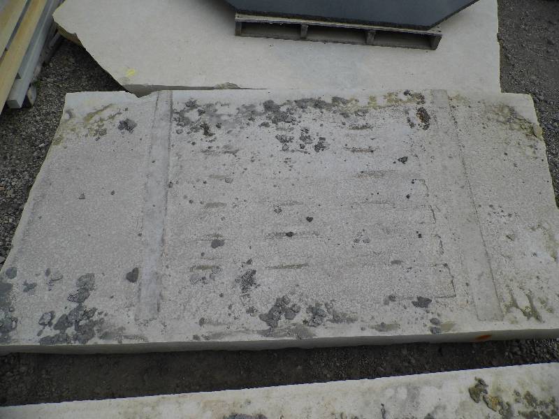 lot 127 image: Large US Stone Plaza Gray Slab