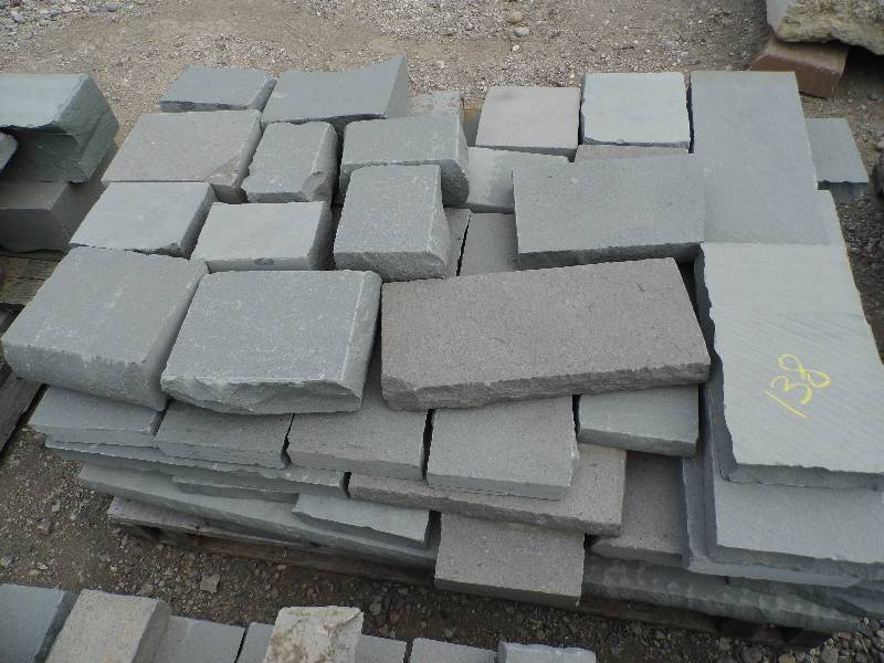 lot 138 image: Natural Pennsylvania Bluestone Wall & Sill