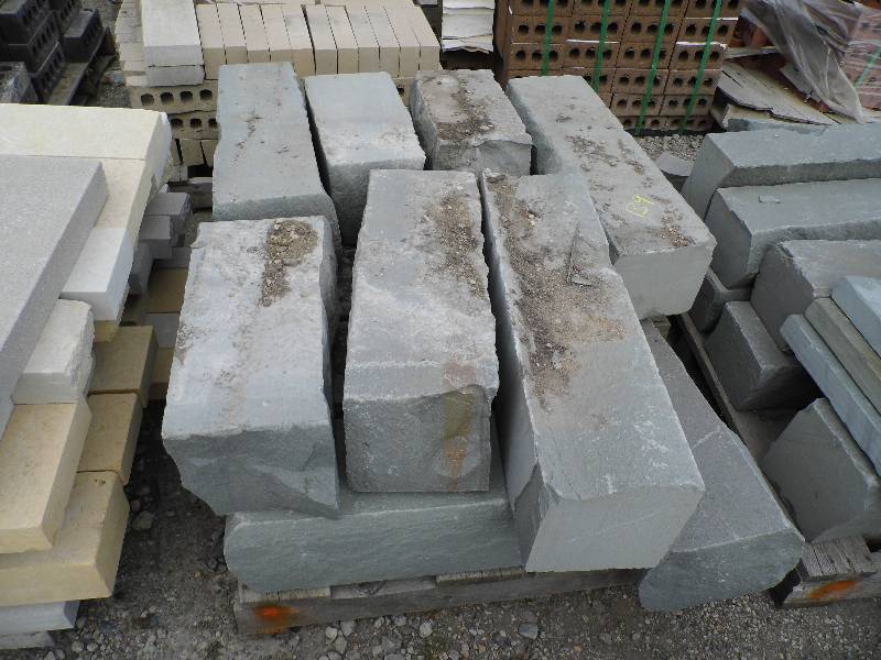 lot 139 image: Natural Pennsylvania Bluestone Wall & Sill