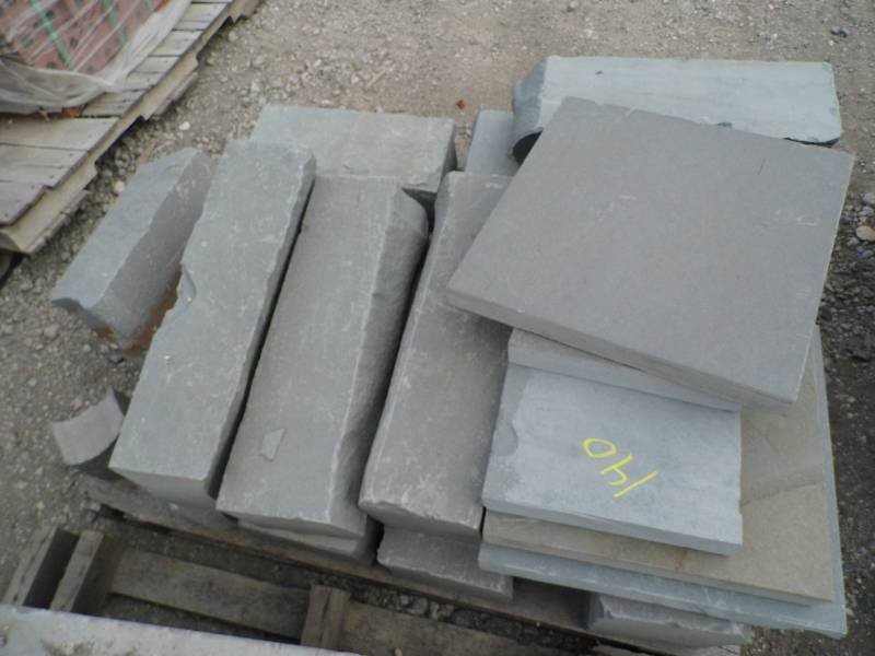 lot 140 image: Natural Pennsylvania Bluestone Wall & Sill