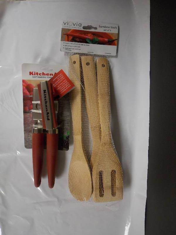Viovia Wooden Utensils and Kitchen Aide Can Opener