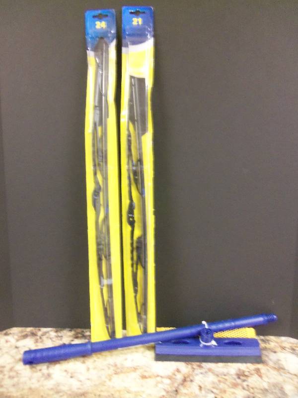 Rain-X Weatherbeater Windshield Wiper Set and Window Cleaner